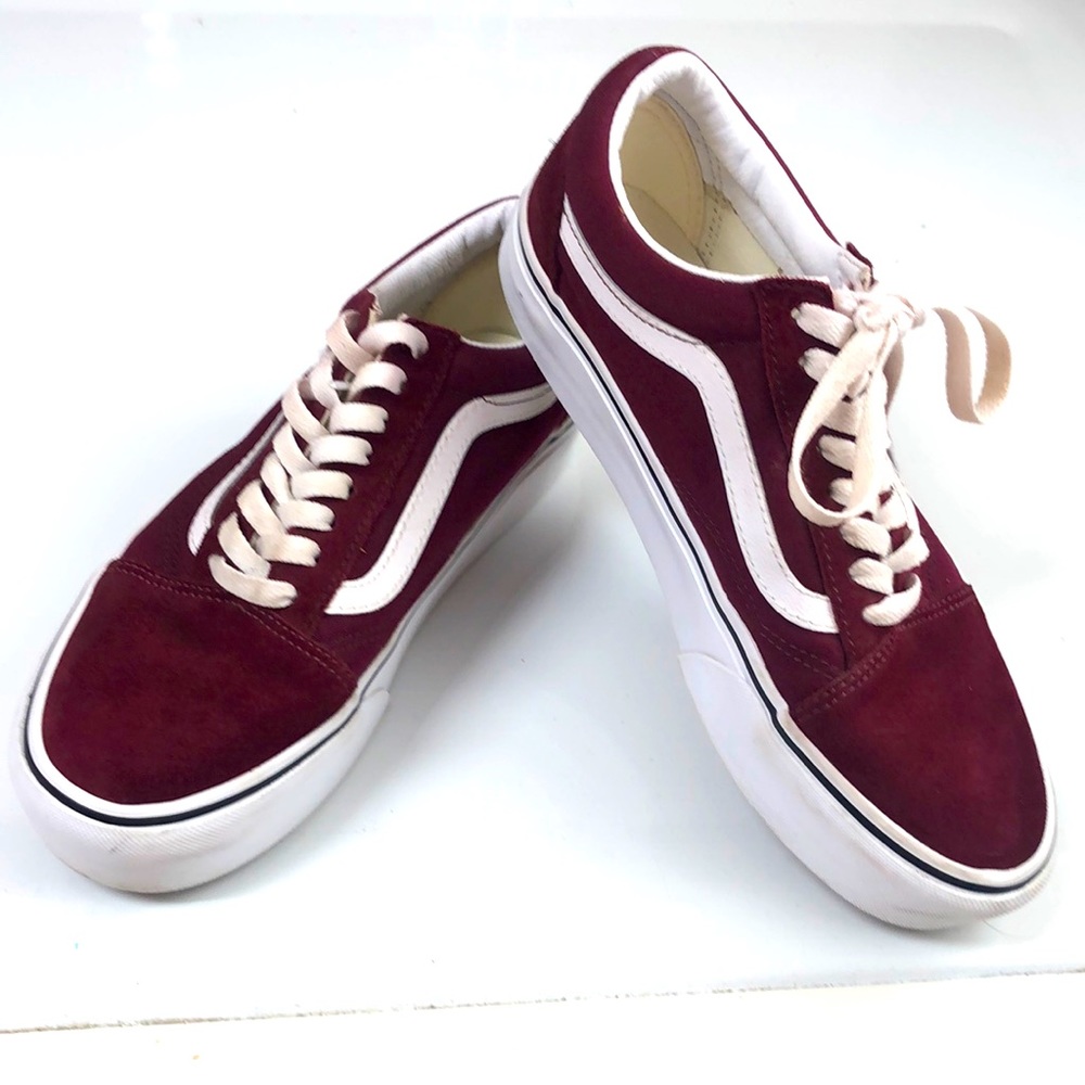 Red Vans old Skool shoes